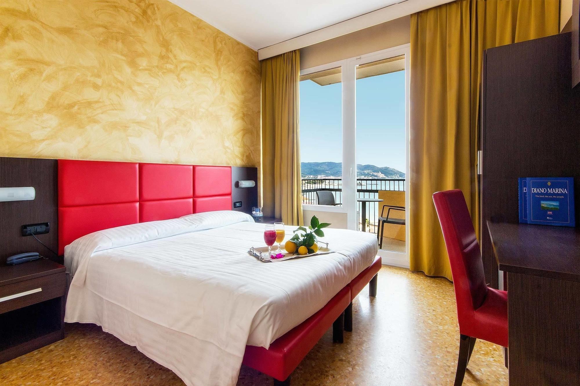 Piccolo Hotel Diano Marina Kültér fotó