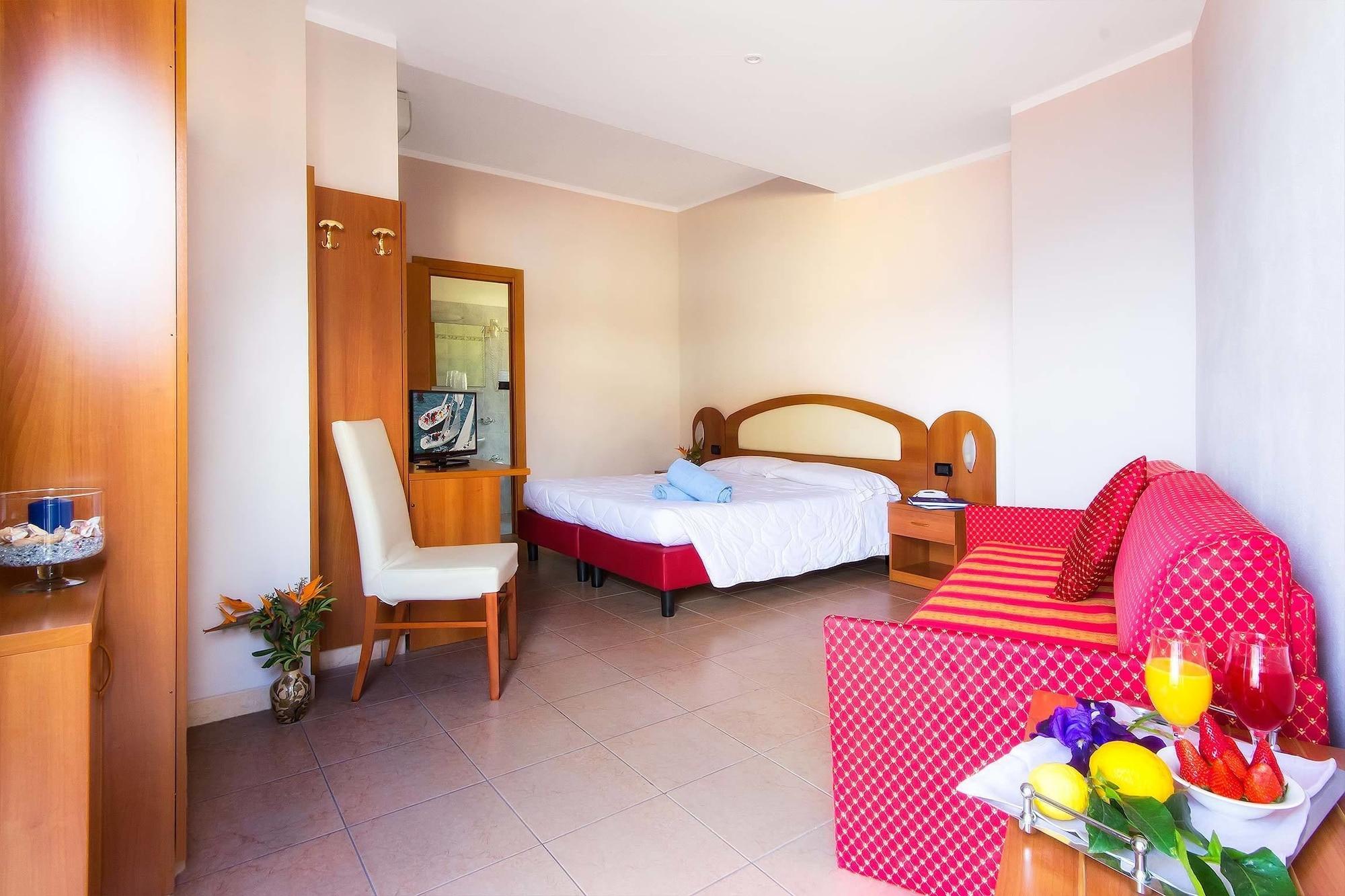 Piccolo Hotel Diano Marina Kültér fotó